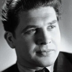 Аксел Орав
