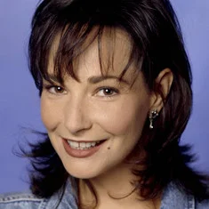 Leila Kenzle