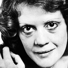 Theresa Austregésilo