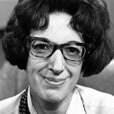 Marjorie Proops