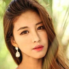 Da Eun