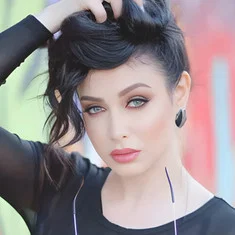Luna Besharah (لونا بشارة)