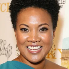 Yvonne Huff Lee