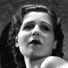 Manya Roberti