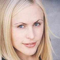 Annie McElwain