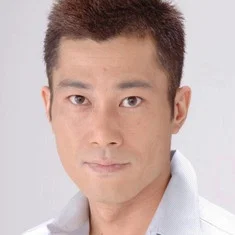 Tarô Itsumi