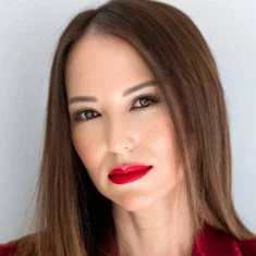 Elizabeth Chang