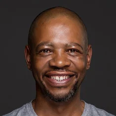 Fezile Mpela