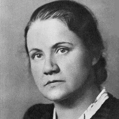 Вера Попова