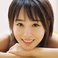 Qin Yijia