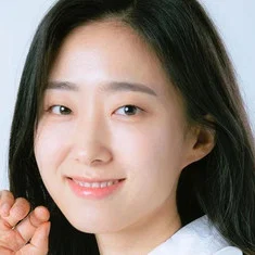 Ha Si-yeon