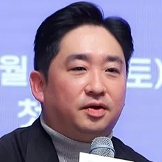Myung Hyun-woo