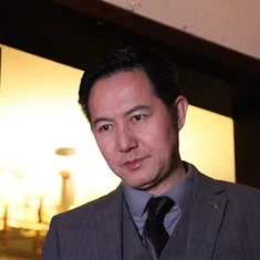 游杰
