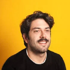 Adrián Canoura