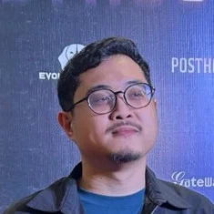 Nikolas Red