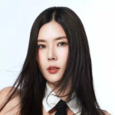Carrie Wong