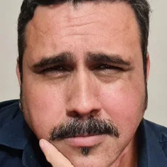 Carlos Miola
