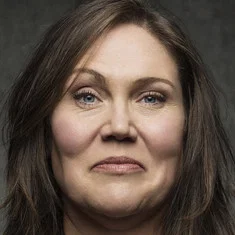 Lorraine Bruce