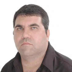Nildo Viana