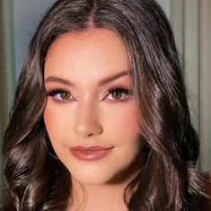 Julia Helen