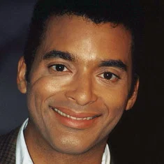 Jon Secada