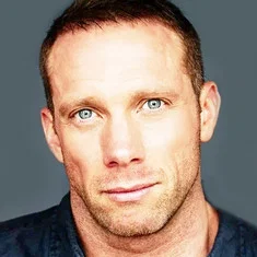 Gavin Fox
