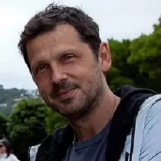 Питер Веббер