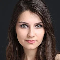 Esra İşgüzar