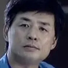 曲国强