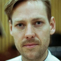 Robert Ames