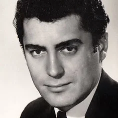 Tunç Okan