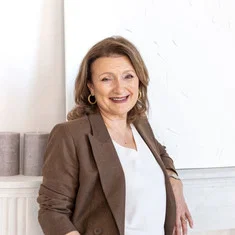 Ann MacNaughton