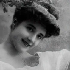 Yvonne maëlec