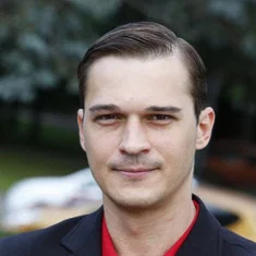 Илья Оболонков