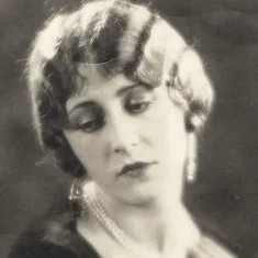 Muriel Paull