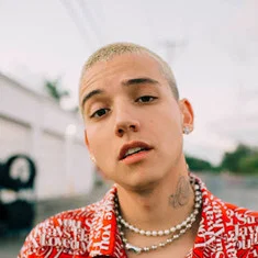 Sky Rompiendo