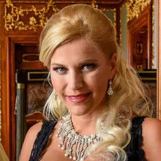 Karin Chvatal