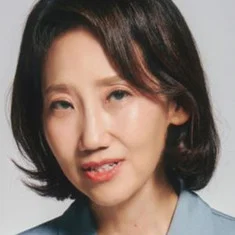 김지윤