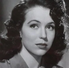Elena Barrios