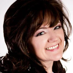 Nicki French