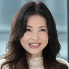 Michelle Ho