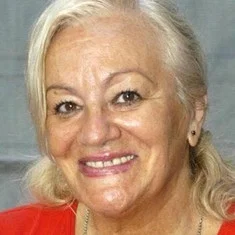 Maria Tavares