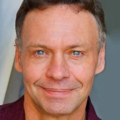 Roger Hewlett