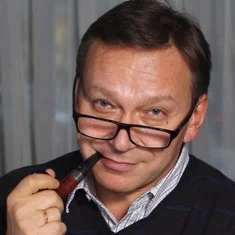 Игорь Угольников