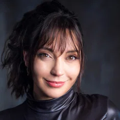 Lisa Greyson