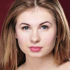 Анна Цуканова-Котт