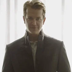 Daniel Okulitch