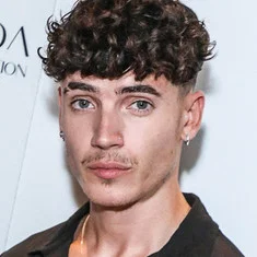 Cam Holmes