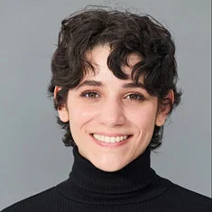 Clara Serrano