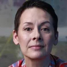 Amanda Naughton